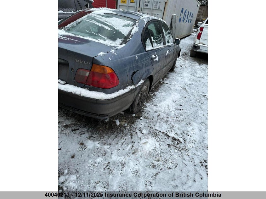 WBAAV13411FT45592 2001 BMW 3ER photo no. 4