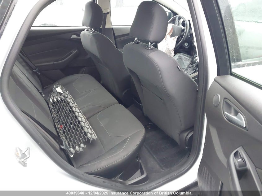 1FADP3F28GL366679 2016 FORD FOCUS photo no. 8