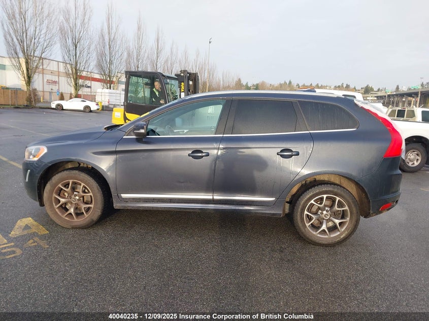 YV4612RK1F2758902 2015 VOLVO XC60 photo no. 14
