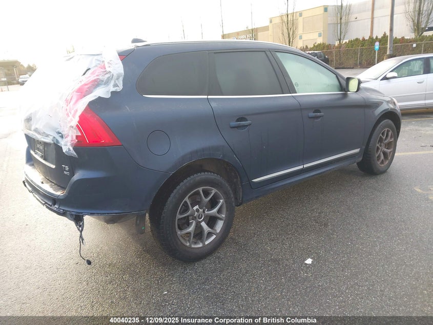 YV4612RK1F2758902 2015 VOLVO XC60 photo no. 4