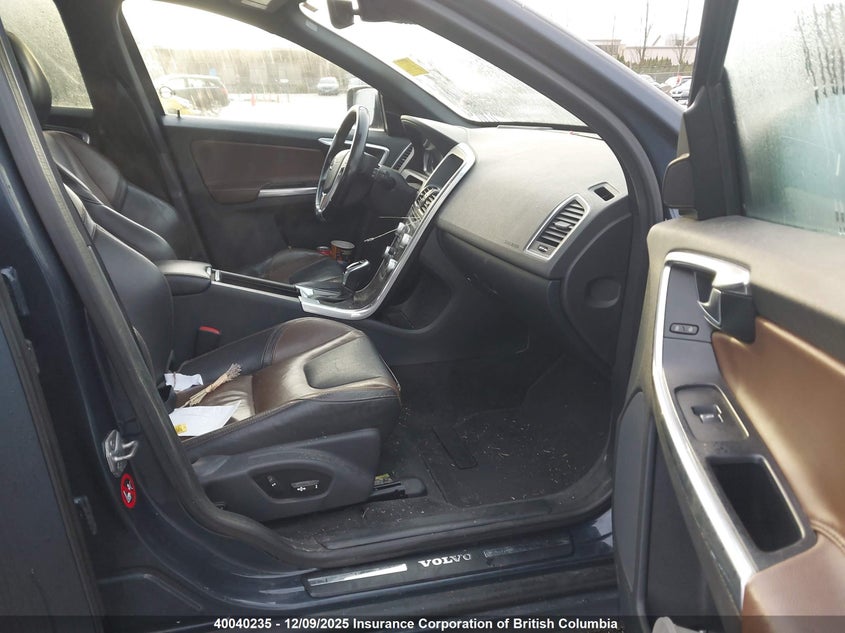 YV4612RK1F2758902 2015 VOLVO XC60 photo no. 5