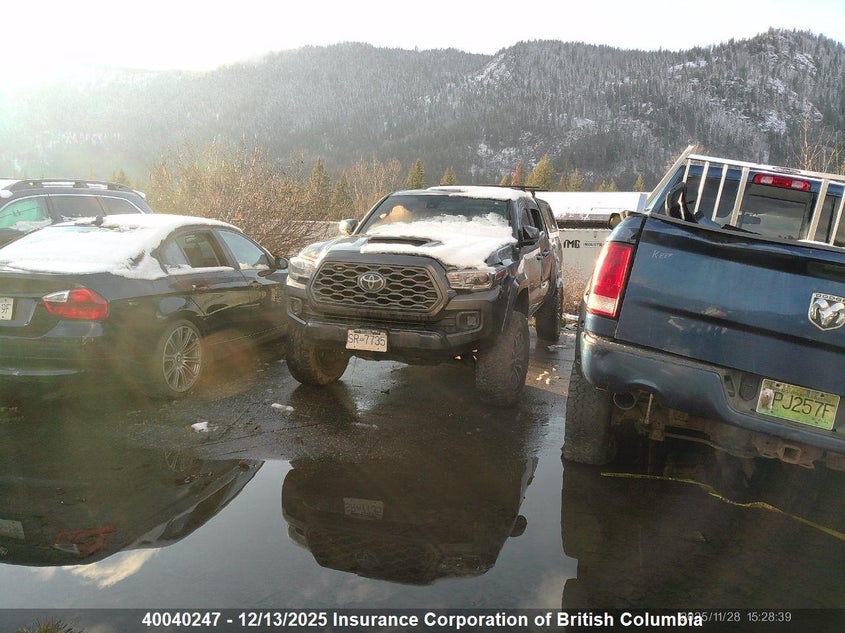 3TYCZ5AN5MT015451 2021 TOYOTA TACOMA photo no. 2