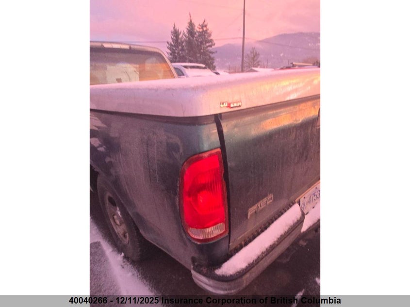2FTDF1729VCA92545 1997 FORD F-150 photo no. 3