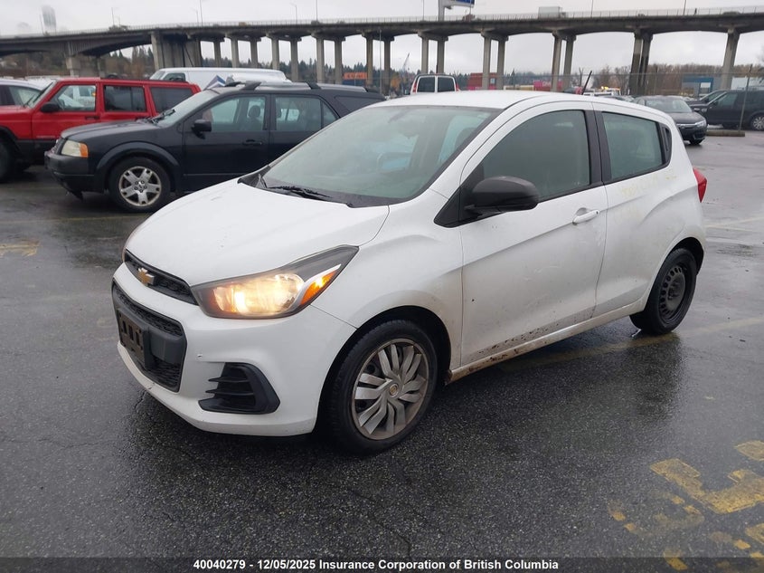KL8CB6SA2HC738255 2017 CHEVROLET SPARK photo no. 2