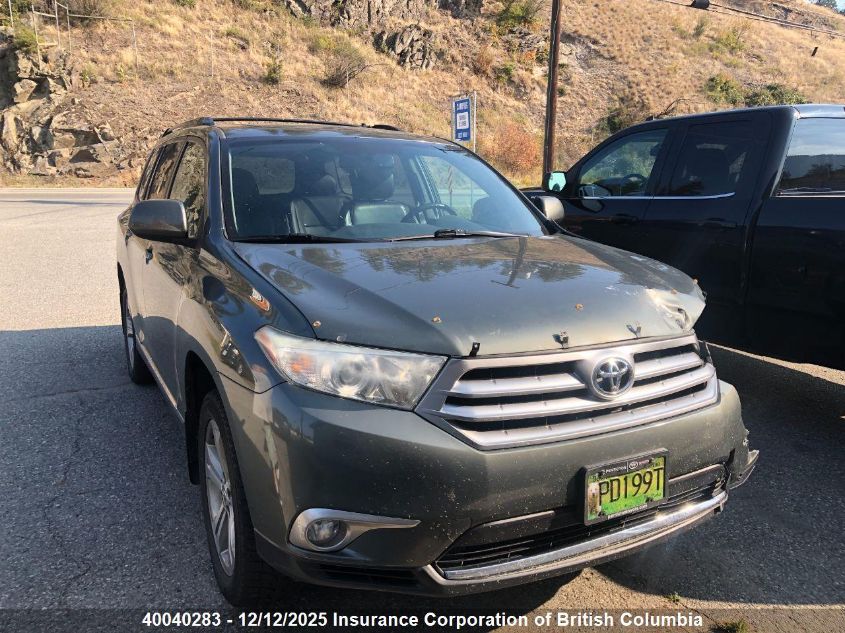 TOYOTA HIGHLANDER PLUS/SE