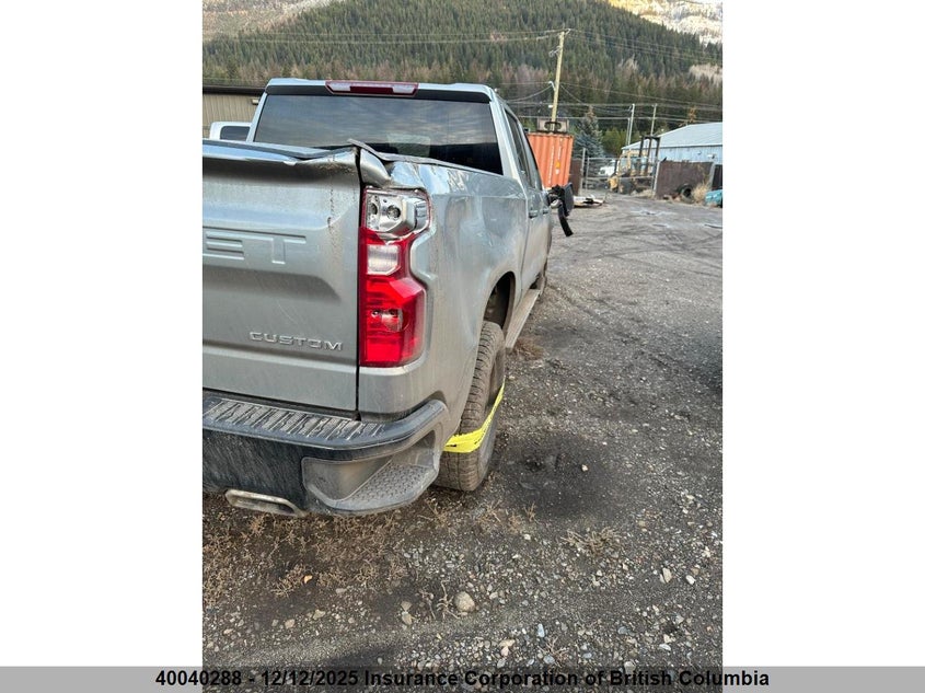 3GCUDCED4PG284533 2023 CHEVROLET SILVERADO photo no. 4