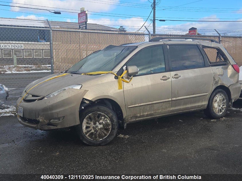 5TDBK23C67S000712 2007 TOYOTA SIENNA photo no. 2