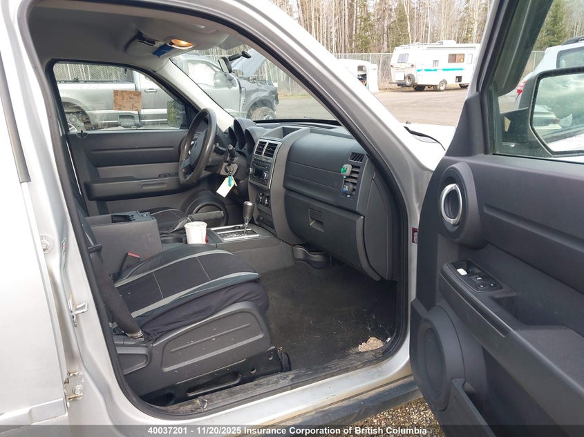 1D8GU28K88W159167 2008 DODGE NITRO photo no. 5