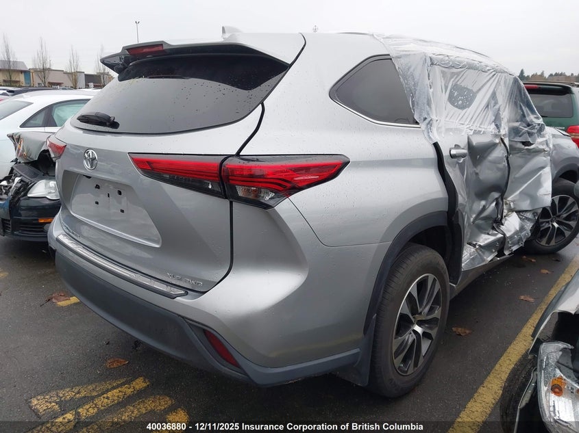 5TDGZRBH0MS545629 2021 TOYOTA HIGHLANDER photo no. 4