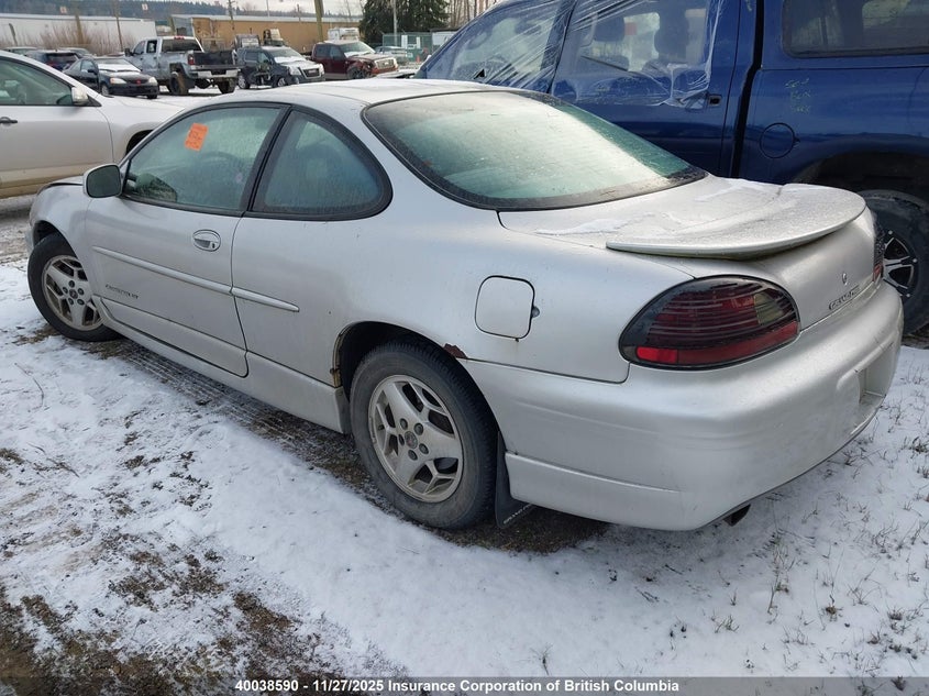 1G2WP12K92F245930 2002 PONTIAC GRAND PRIX photo no. 3
