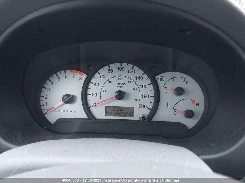 KMHCG35C44U291352 2004 HYUNDAI ACCENT photo no. 7