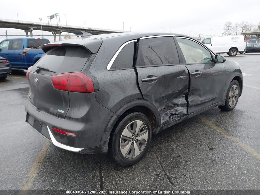 KNDCB3LC1K5314115 2019 KIA NIRO photo no. 4