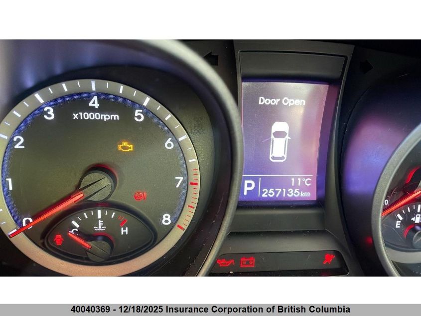 2013 Hyundai Santa Fe Sport VIN: 5XYZUDLB1DG111947 Lot: 40040369