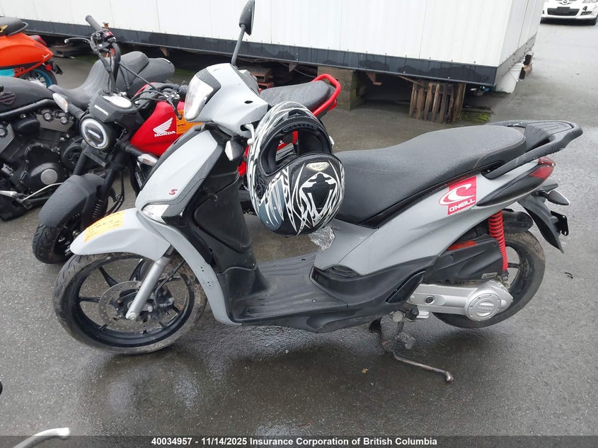 ZAPC546B8N7002042 2022 PIAGGIO  photo no. 2