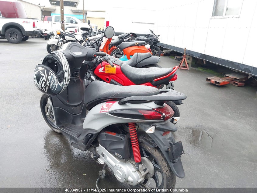 ZAPC546B8N7002042 2022 PIAGGIO  photo no. 3