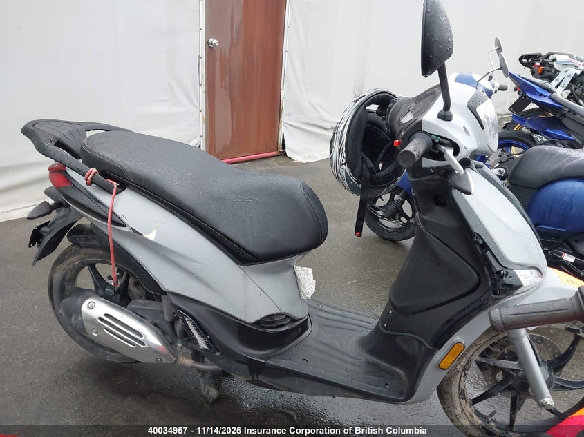 ZAPC546B8N7002042 2022 PIAGGIO  photo no. 8