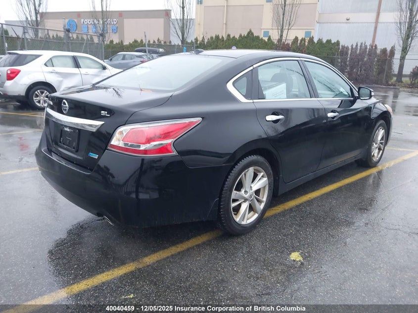 1N4AL3AP4FN391017 2015 NISSAN ALTIMA photo no. 4