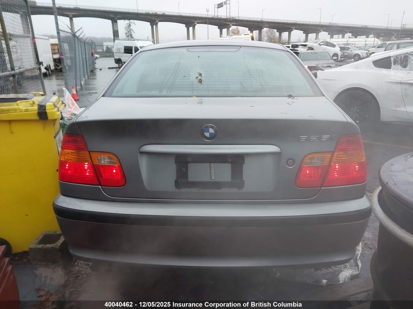 WBAEV33455KX13430 2005 BMW 3ER photo no. 16