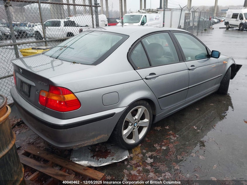 WBAEV33455KX13430 2005 BMW 3ER photo no. 4