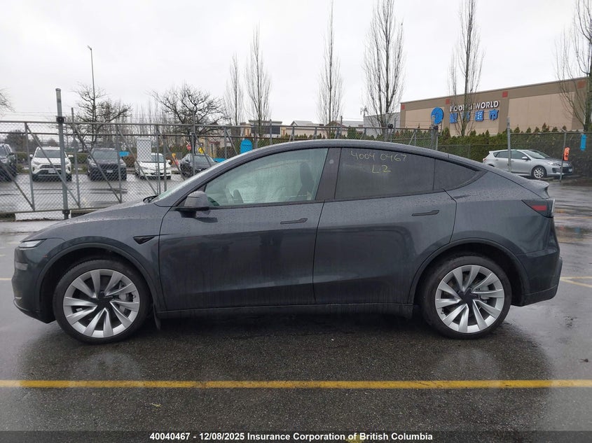 7SAYGDEE4TF323695 2026 TESLA MODEL Y photo no. 14