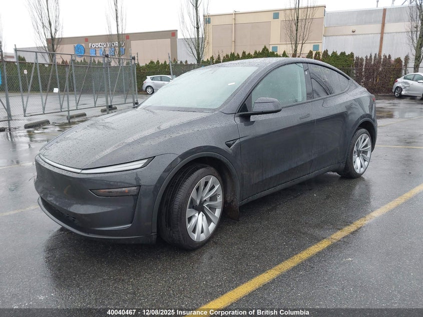 7SAYGDEE4TF323695 2026 TESLA MODEL Y photo no. 2