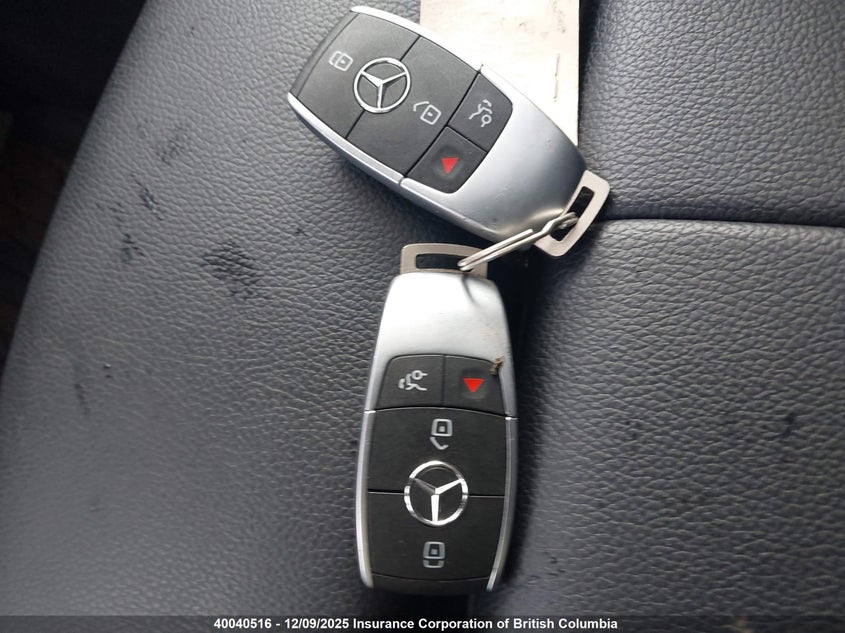 W1N4M4HB0LW017779 2020 MERCEDES-BENZ GLB photo no. 11