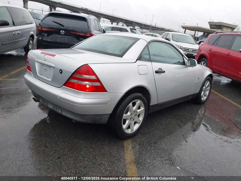 WDBKK47F3WF009333 1998 MERCEDES-BENZ SLK-KLASSE photo no. 4