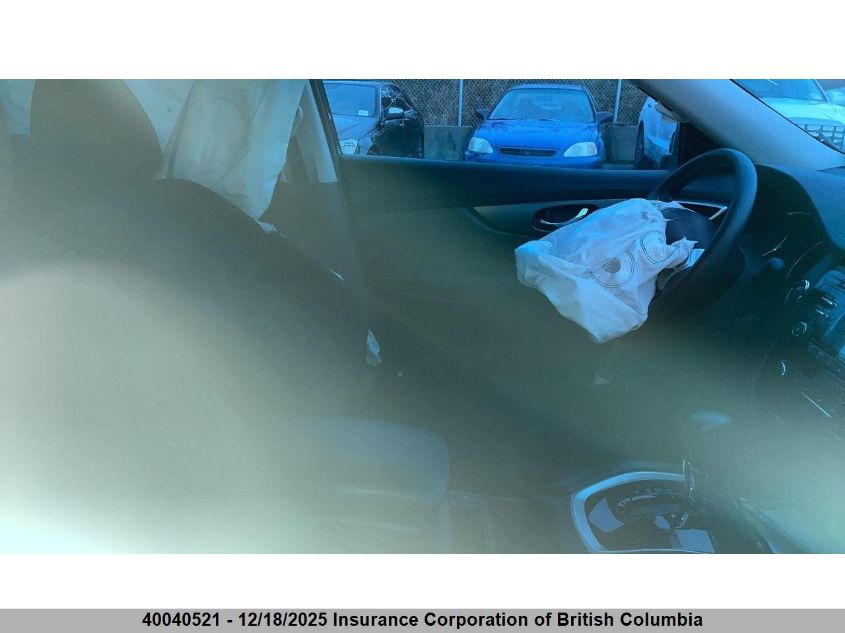 2016 Nissan Rogue VIN: 5N1AT2MVXGC852325 Lot: 40040521