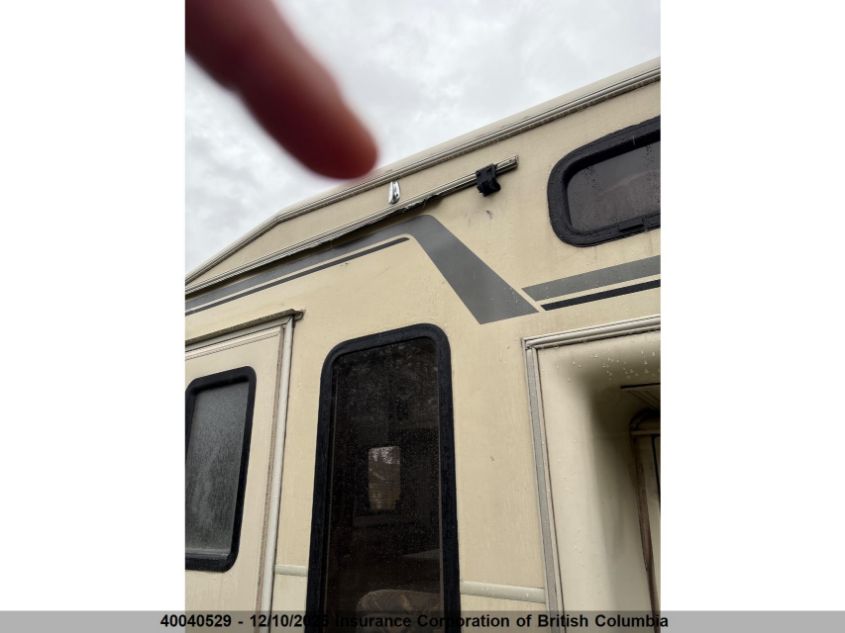 1FDKE30G3LHA66780 1990 FORD ECONOLINE photo no. 3