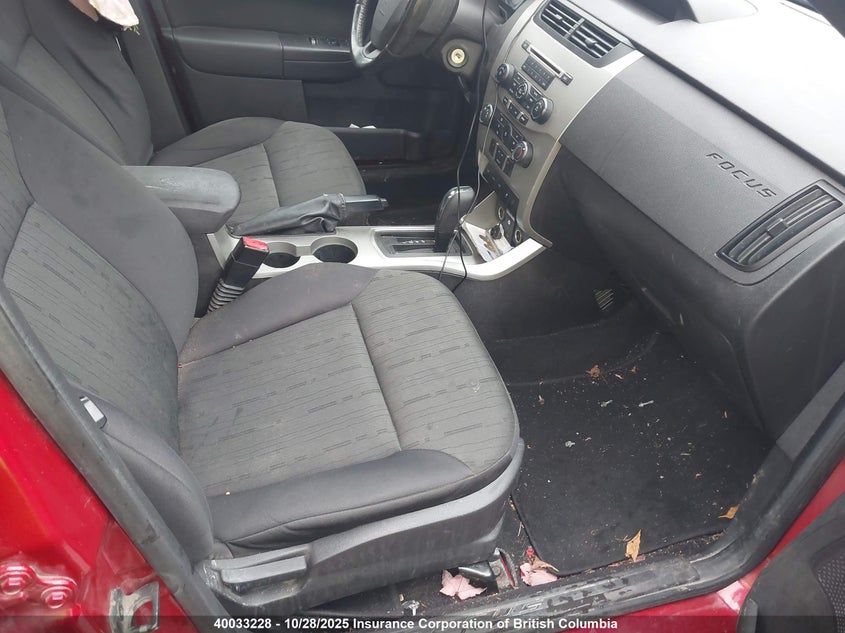 1FAHP3FNXBW199258 2011 FORD FOCUS photo no. 5