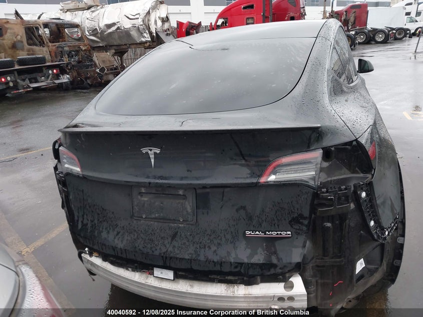 7SAYGDEF8NF517237 2022 TESLA MODEL Y photo no. 16