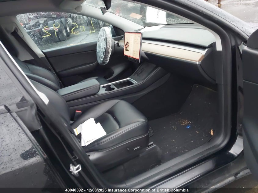 7SAYGDEF8NF517237 2022 TESLA MODEL Y photo no. 5