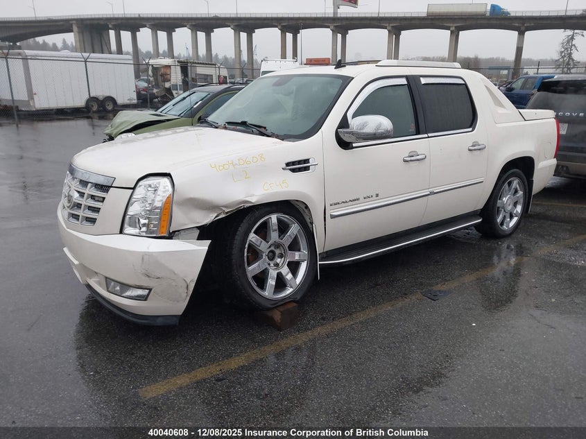 3GYT4MEF8DG302489 2013 CADILLAC ESCALADE photo no. 2