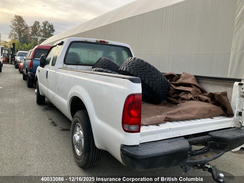 1FTNX20L74ED42139 2004 FORD F250 photo no. 4