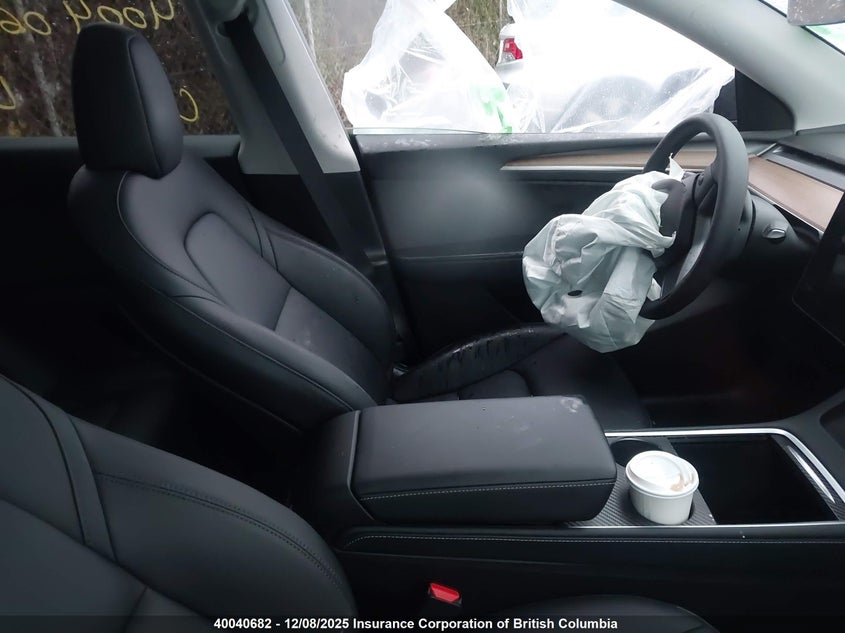 LRWYGDEE7RC660832 2024 TESLA MODEL Y photo no. 5