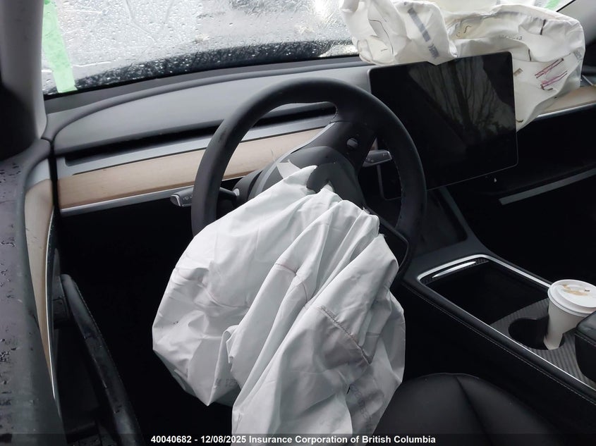 LRWYGDEE7RC660832 2024 TESLA MODEL Y photo no. 7
