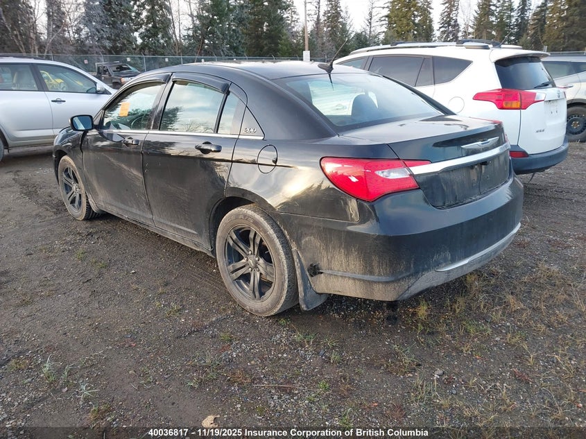 1C3CCBAB5DN696755 2013 CHRYSLER 200 photo no. 3