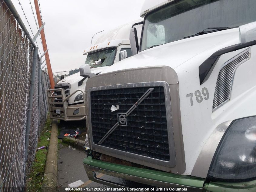 2016 Volvo Vn L VIN: 4V4NC9EH6GN929627 Lot: 40040693