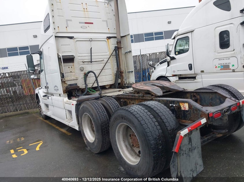 4V4NC9EH6GN929627 2016 VOLVO  photo no. 3