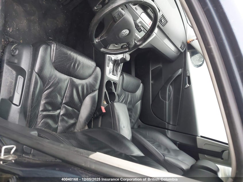 WVWTK73C07E137734 2007 VOLKSWAGEN PASSAT photo no. 5