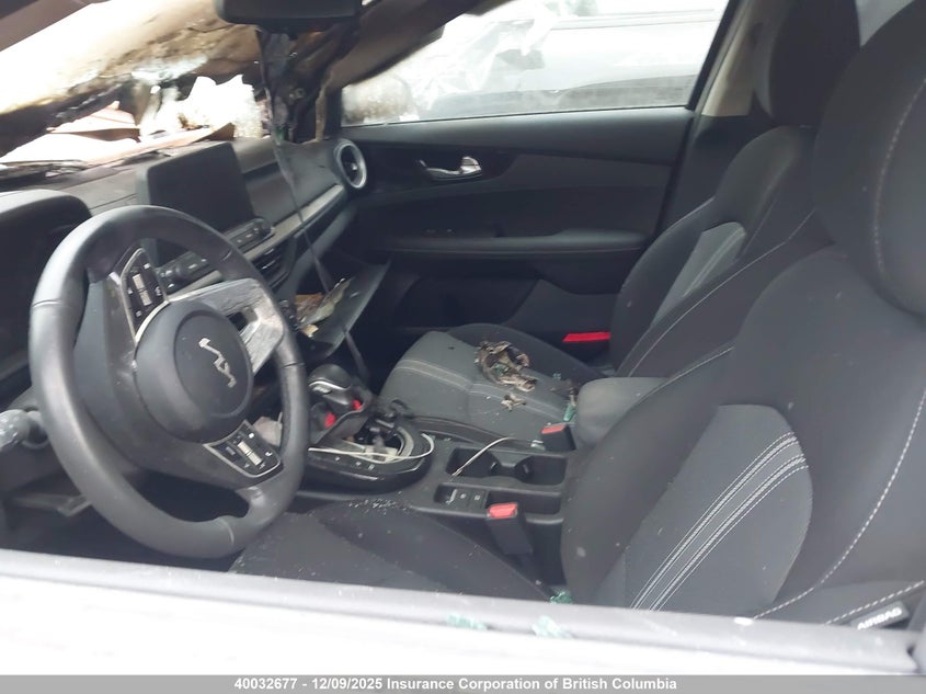 3KPF34AD5PE667674 2023 KIA FORTE photo no. 5
