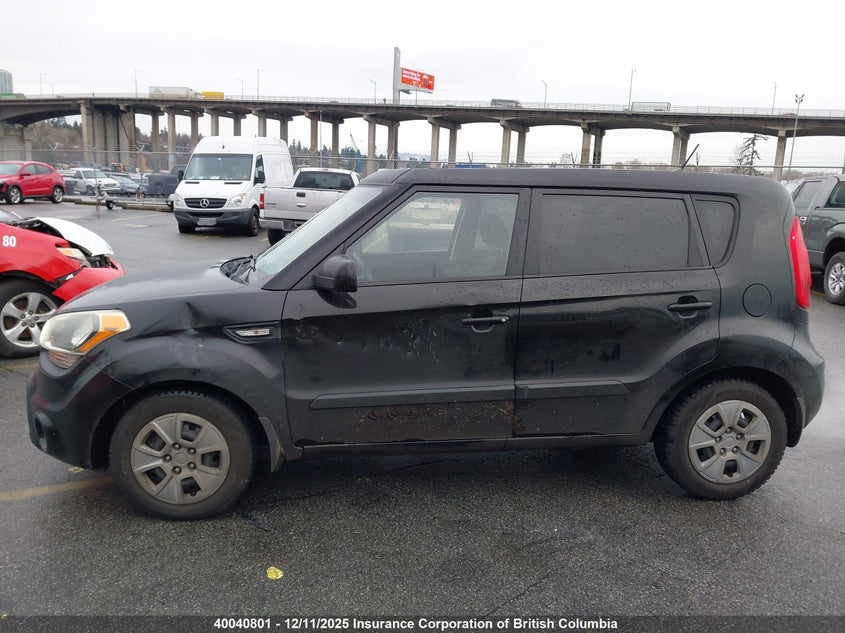 KNDJT2A59C7747061 2012 KIA SOUL photo no. 14