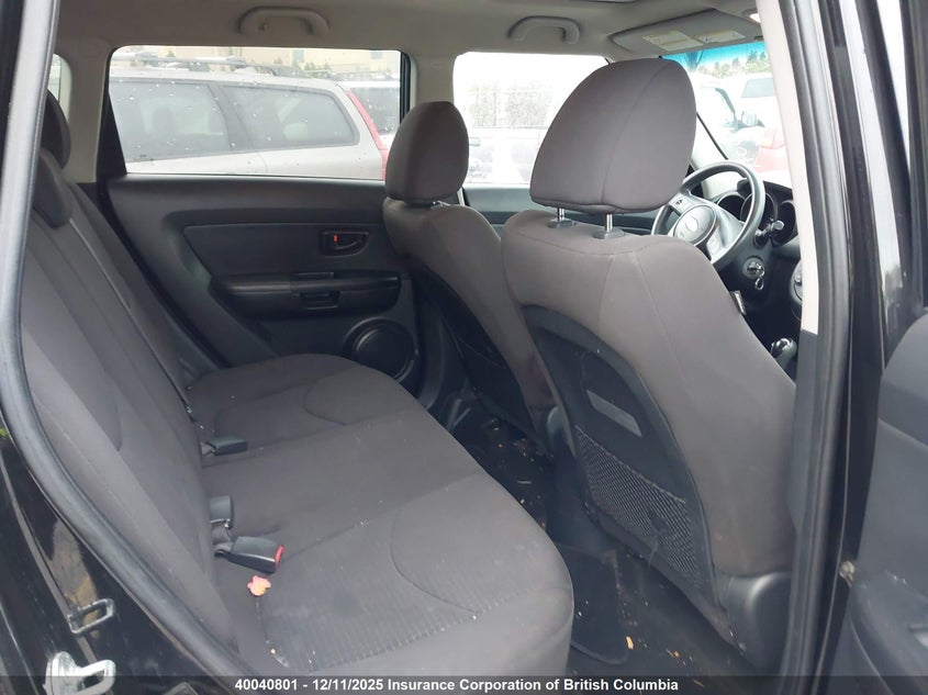 KNDJT2A59C7747061 2012 KIA SOUL photo no. 8