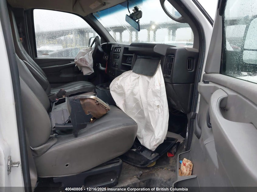 1GCWGFCA8B1142025 2011 CHEVROLET EXPRESS photo no. 5