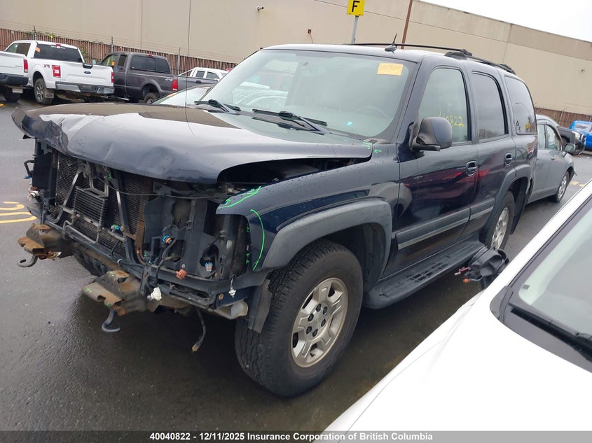 1GNEK13T74J237748 2004 CHEVROLET TAHOE photo no. 2