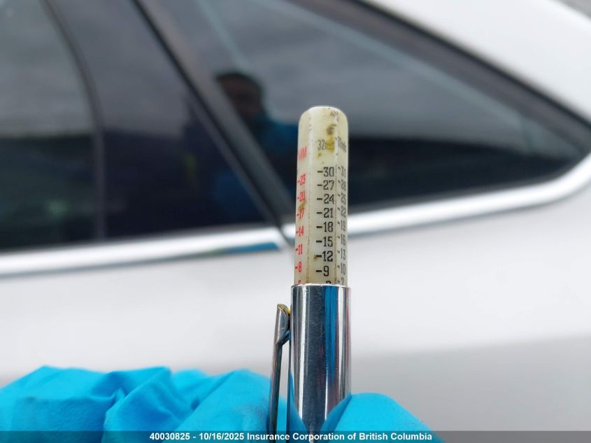 2012 Ford Focus Titanium VIN: 1FAHP3J21CL345210 Lot: 40030825