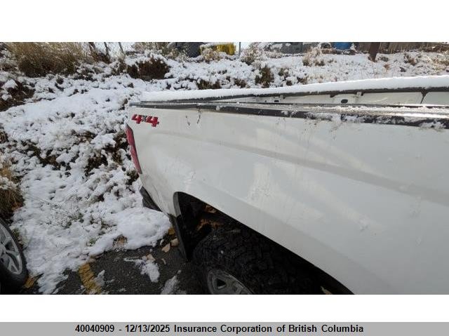 1GCVKNEC1JZ377403 2018 CHEVROLET SILVERADO photo no. 10