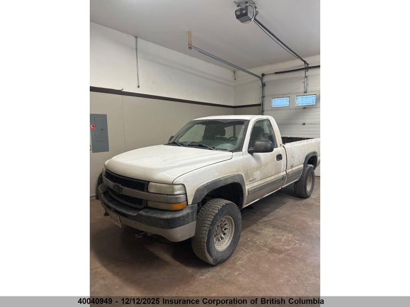 1GCHK24172E157218 2002 CHEVROLET SILVERADO photo no. 2