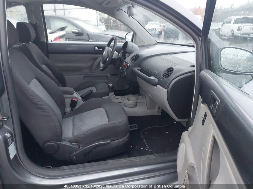 3VWCR21C75M411467 2005 VOLKSWAGEN BEETLE photo no. 5