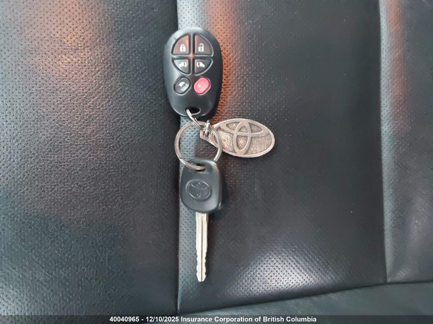5TDXK3DCXFS538564 2015 TOYOTA SIENNA photo no. 11